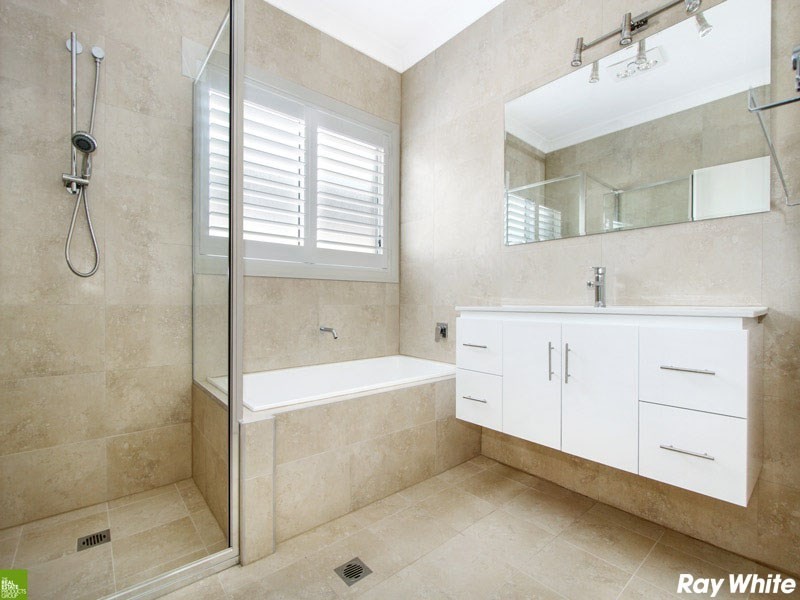 229 Ashburton Drive, Albion Park NSW 2527