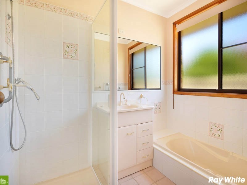 3 Jarrah Way, Albion Park Rail NSW 2527