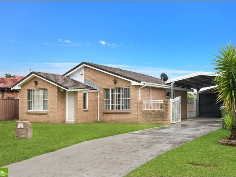 10 Churnwood Place, Albion Park Rail NSW 2527
