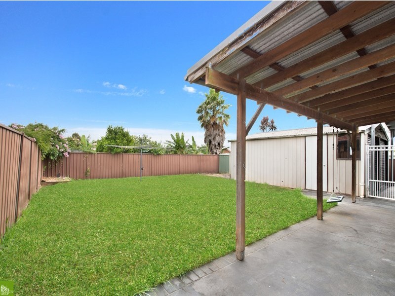 10 Churnwood Place, Albion Park Rail NSW 2527