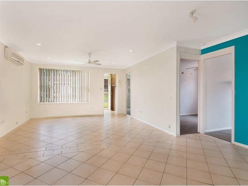 10 Churnwood Place, Albion Park Rail NSW 2527