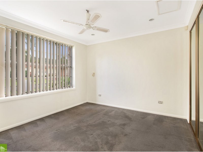 10 Churnwood Place, Albion Park Rail NSW 2527