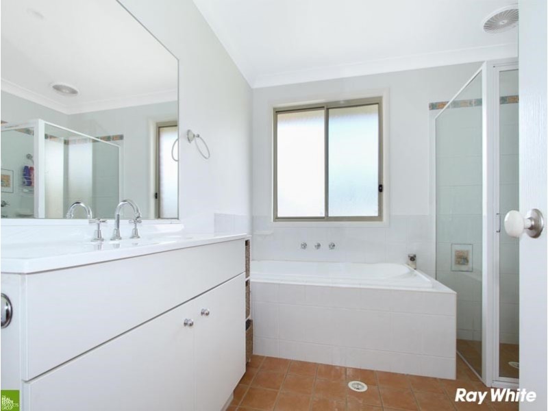 45 Fisher Street, Oak Flats NSW 2529