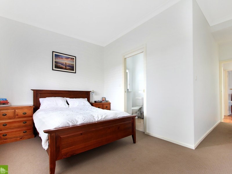 18 Daphne Street, Barrack Heights NSW 2528