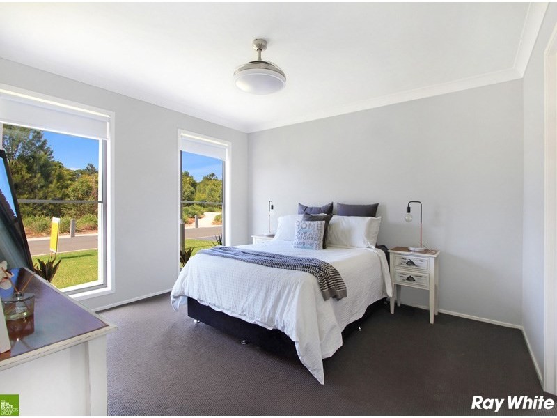 28 Wingello Crescent, Albion Park NSW 2527