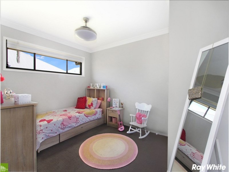 28 Wingello Crescent, Albion Park NSW 2527