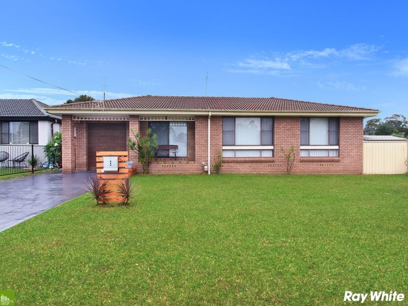 17 Maple Street, Albion Park Rail NSW 2527