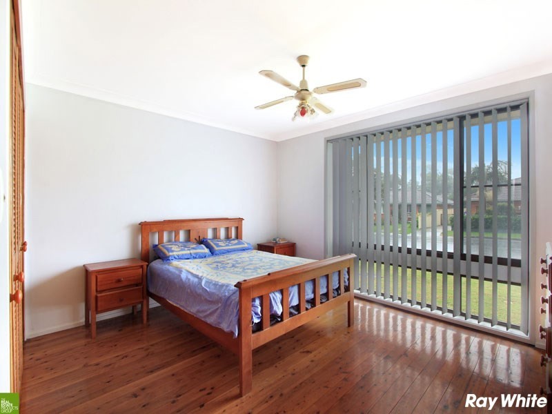 17 Maple Street, Albion Park Rail NSW 2527