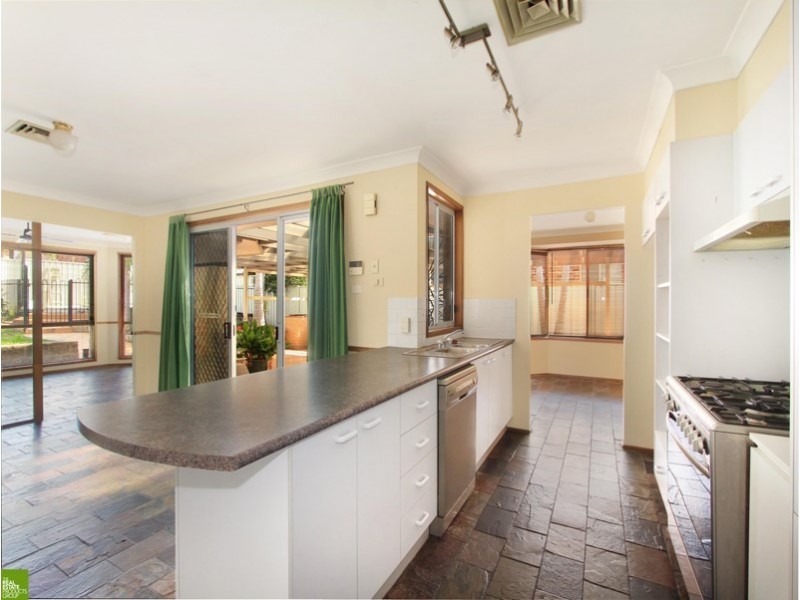 9 Franklin Place, Albion Park NSW 2527