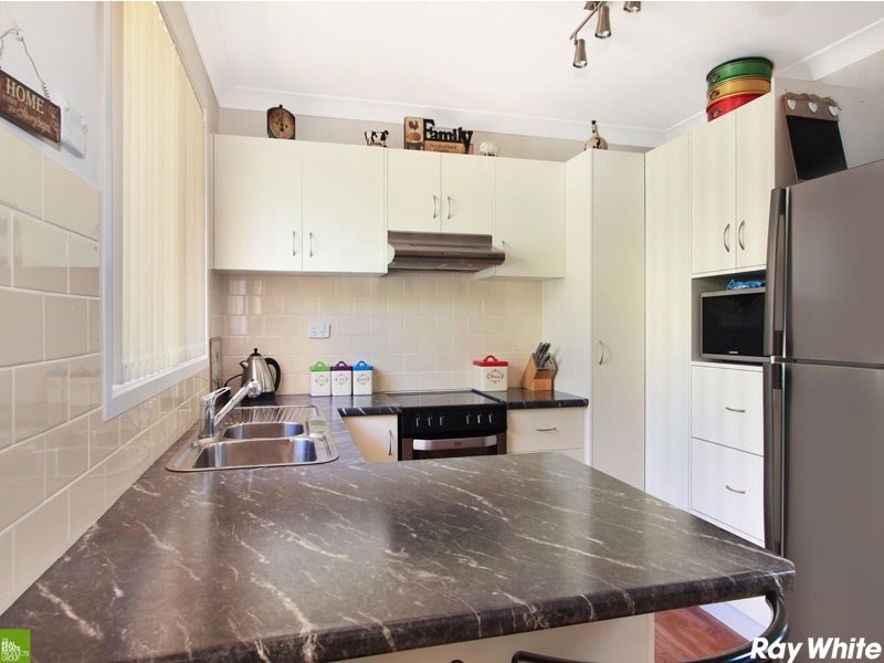 4/17 Tully Crescent, Albion Park NSW 2527
