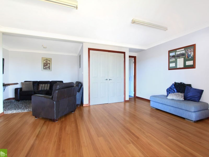 16 Pleasant View Close, Albion Park NSW 2527