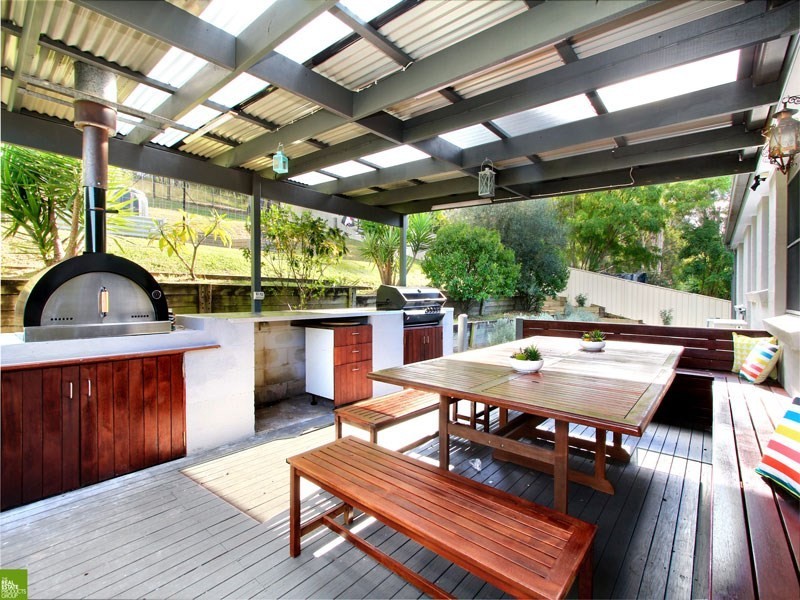 16 Pleasant View Close, Albion Park NSW 2527