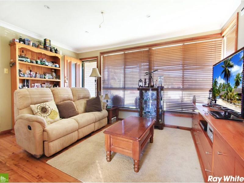 14 Fir Crescent, Albion Park Rail NSW 2527