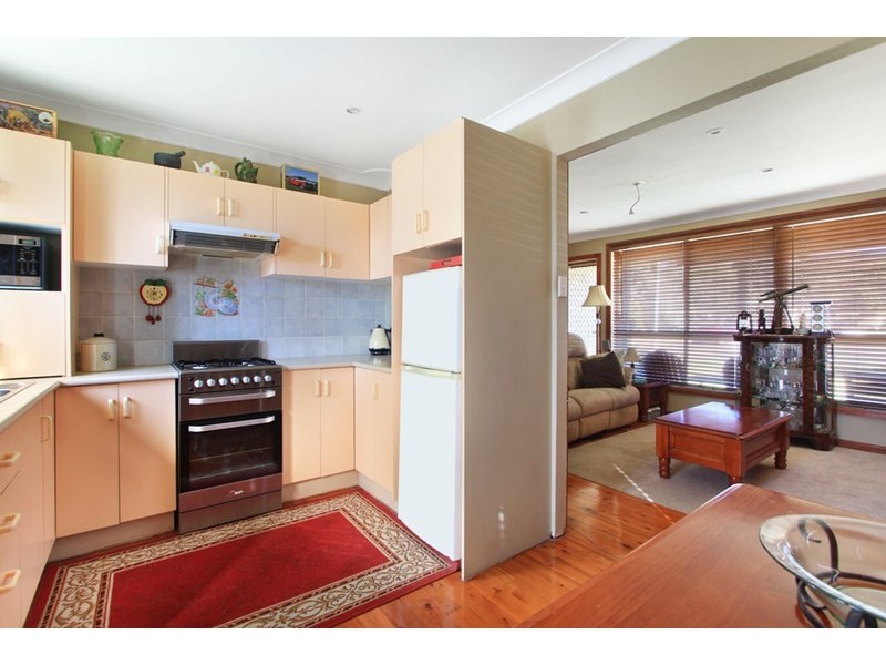 14 Fir Crescent, Albion Park Rail NSW 2527