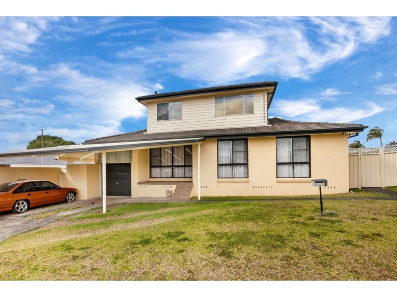16 Oak Street, Albion Park Rail NSW 2527