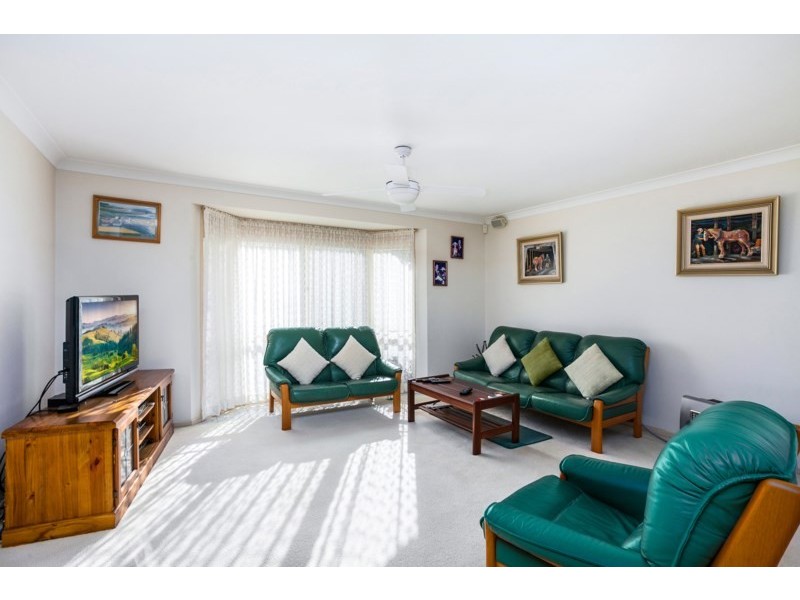 23 Huon Crescent, Albion Park NSW 2527