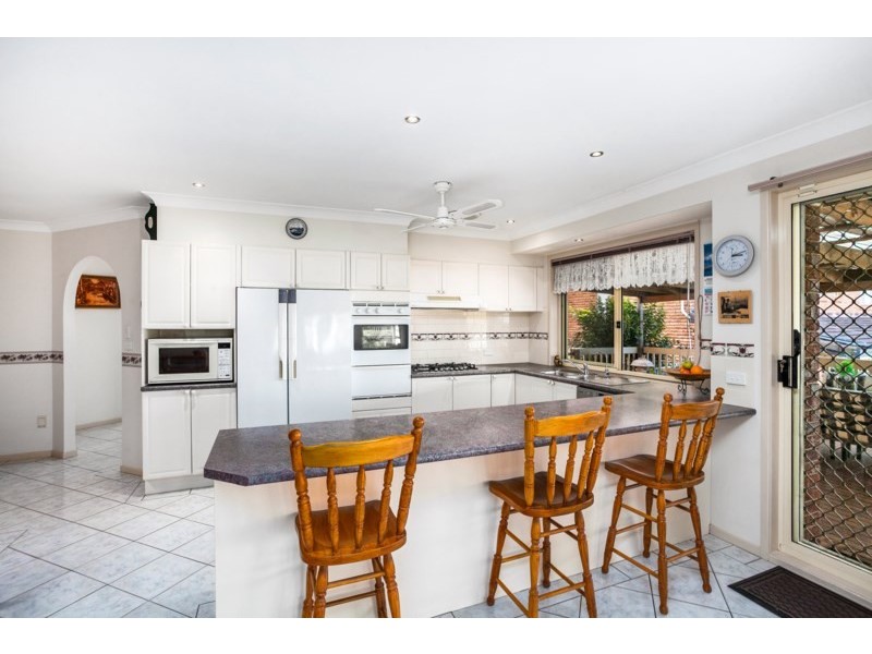 23 Huon Crescent, Albion Park NSW 2527