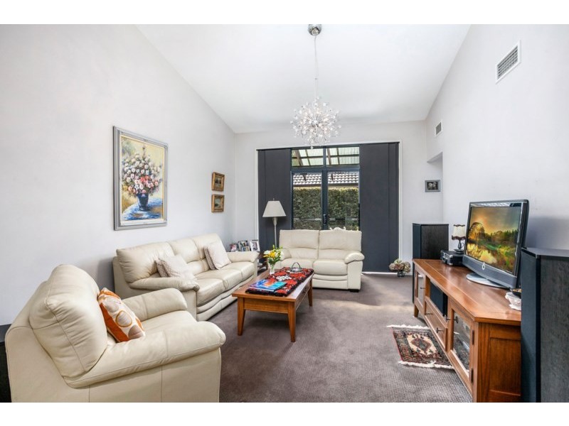 27 Athanlin Avenue, Haywards Bay NSW 2530