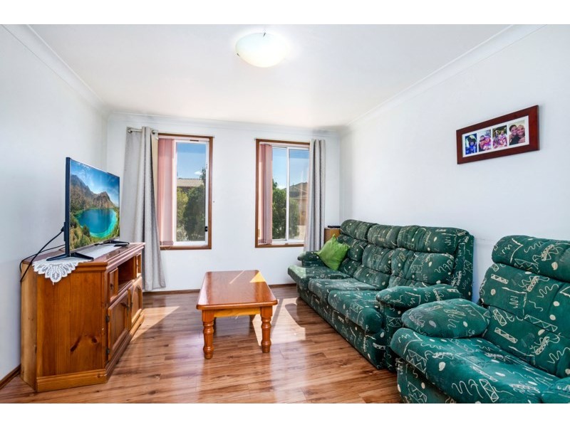 8/6 Macleay Place, Albion Park NSW 2527