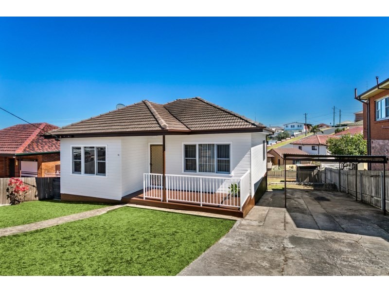 16 Wilma Avenue, Warrawong NSW 2502