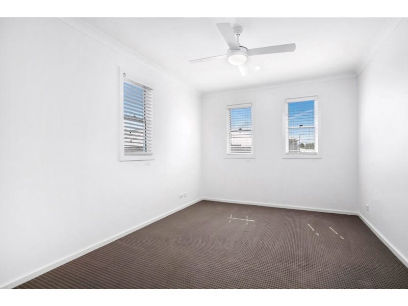 11 Mollymook Street, Albion Park NSW 2527