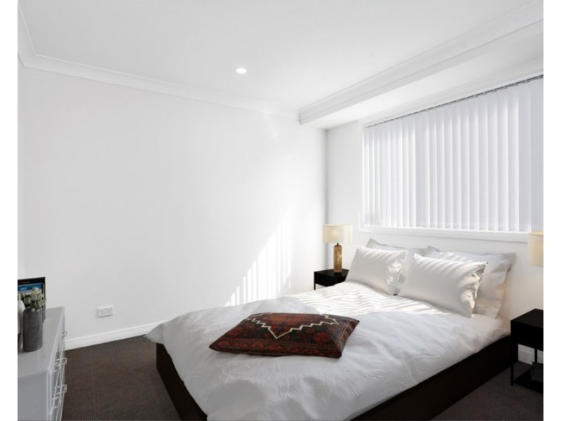 2B King Street, Lake Illawarra NSW 2528