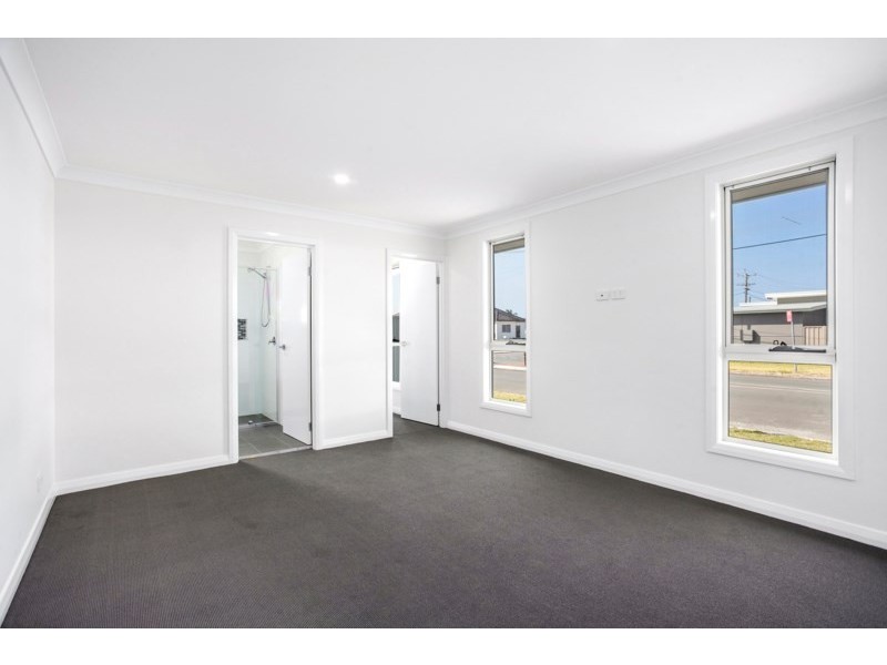 2B King Street, Lake Illawarra NSW 2528