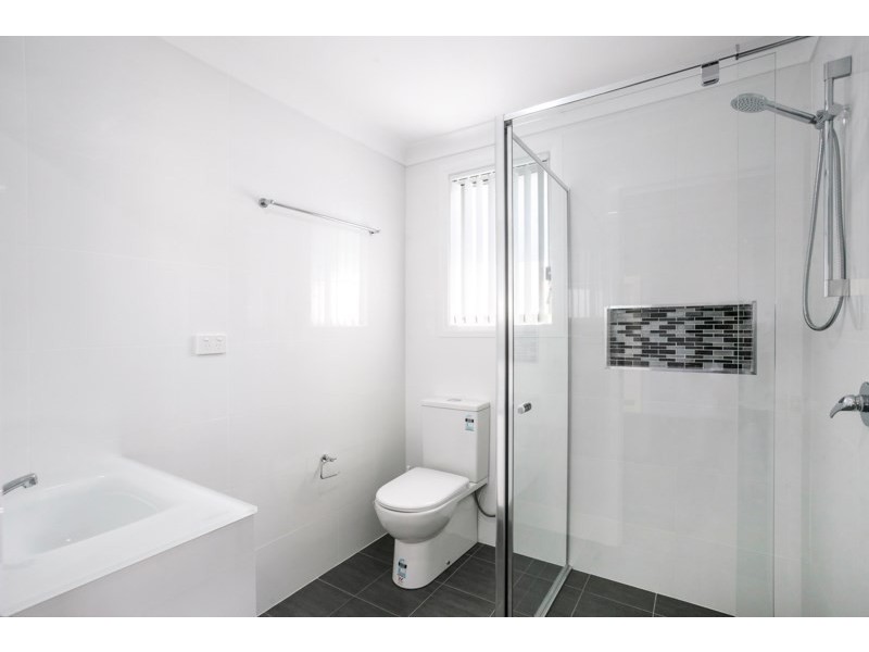 2B King Street, Lake Illawarra NSW 2528