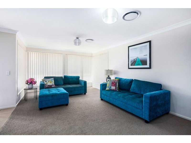 27 Johnston Avenue, Haywards Bay NSW 2530