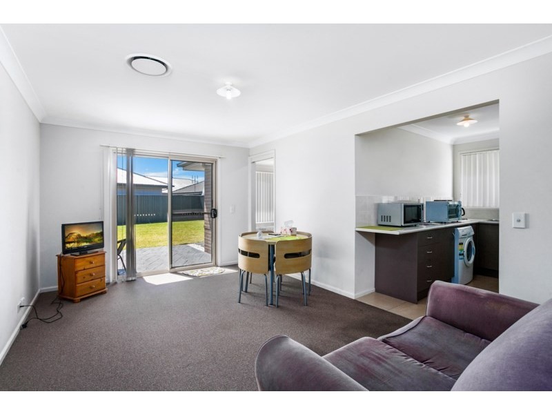 27 Johnston Avenue, Haywards Bay NSW 2530