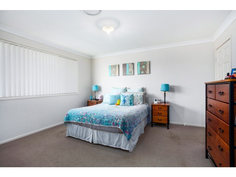 27 Johnston Avenue, Haywards Bay NSW 2530