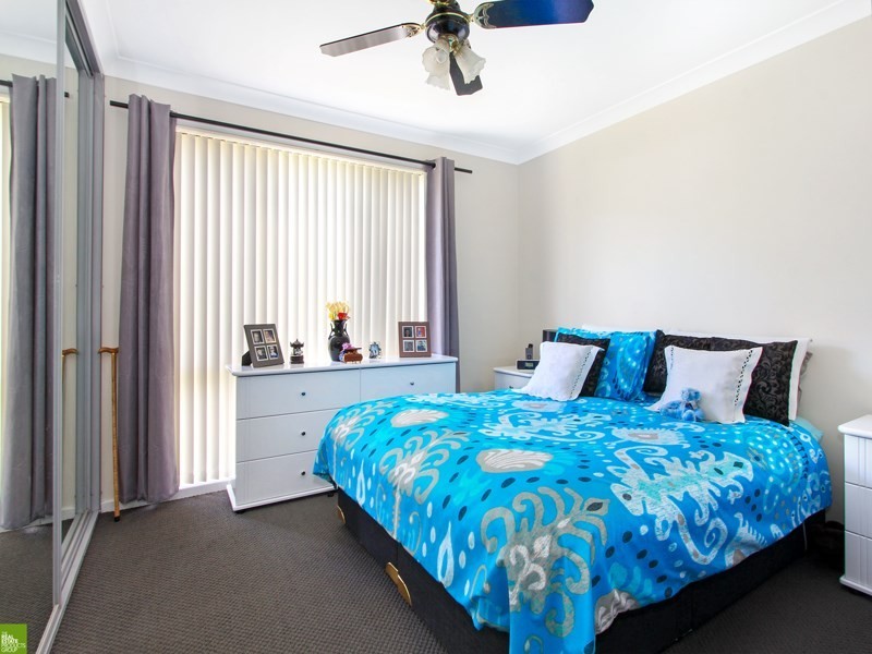 11 Gloucester Circuit, Albion Park NSW 2527