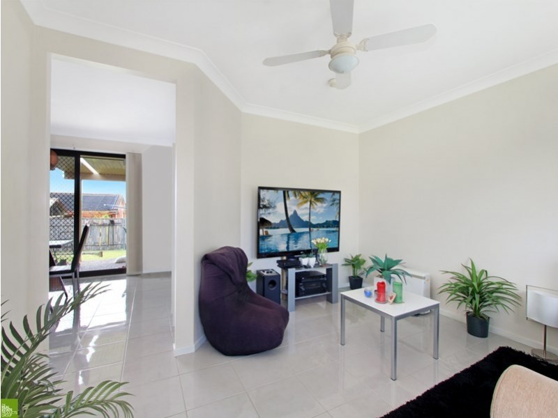 11 Gloucester Circuit, Albion Park NSW 2527