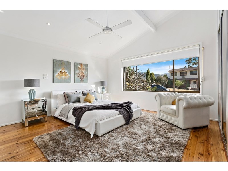 5 Crest Road, Albion Park NSW 2527