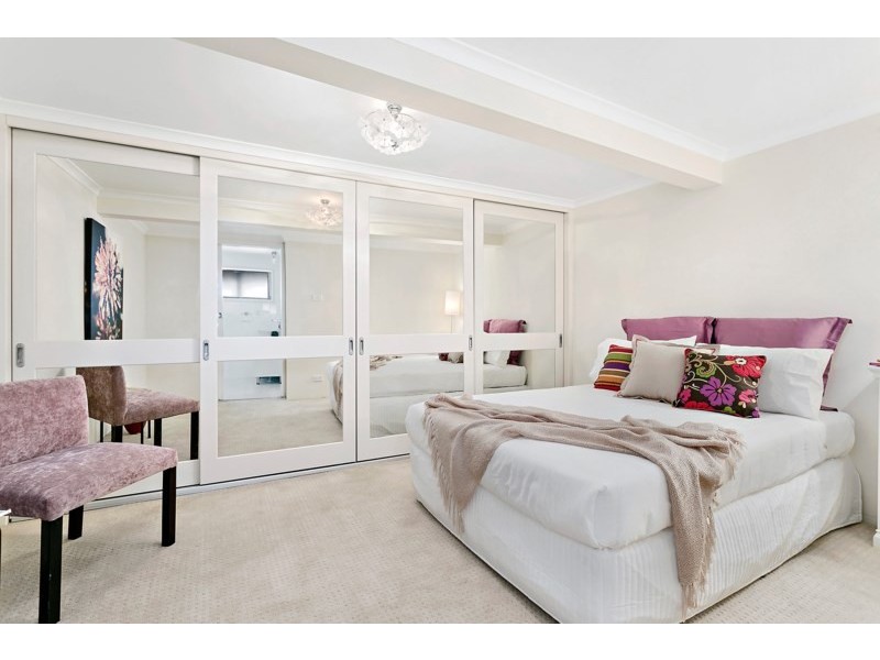 5 Crest Road, Albion Park NSW 2527