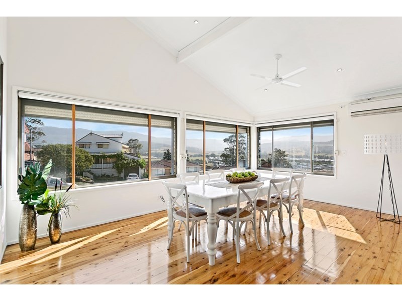 5 Crest Road, Albion Park NSW 2527