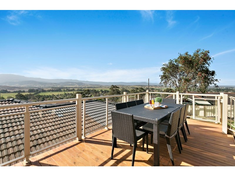 5 Crest Road, Albion Park NSW 2527