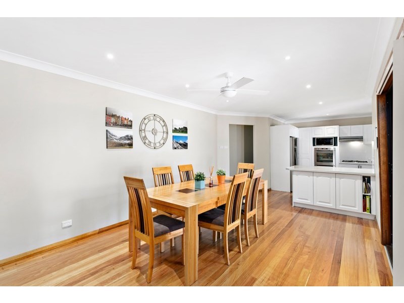 25 Jeffcoat Street, Albion Park NSW 2527