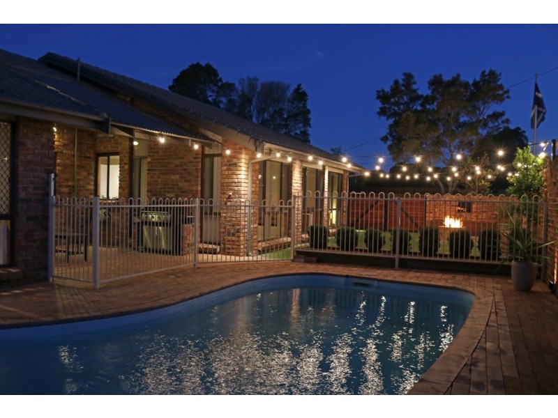 25 Jeffcoat Street, Albion Park NSW 2527