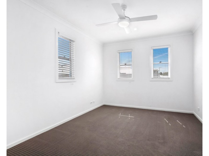 3 Milton Street, Albion Park NSW 2527