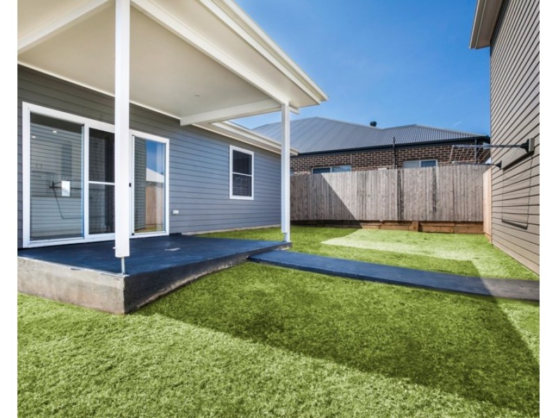 3 Milton Street, Albion Park NSW 2527