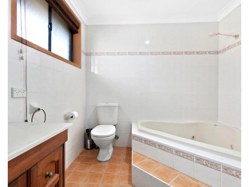 32 Compton Street, Dapto NSW 2530
