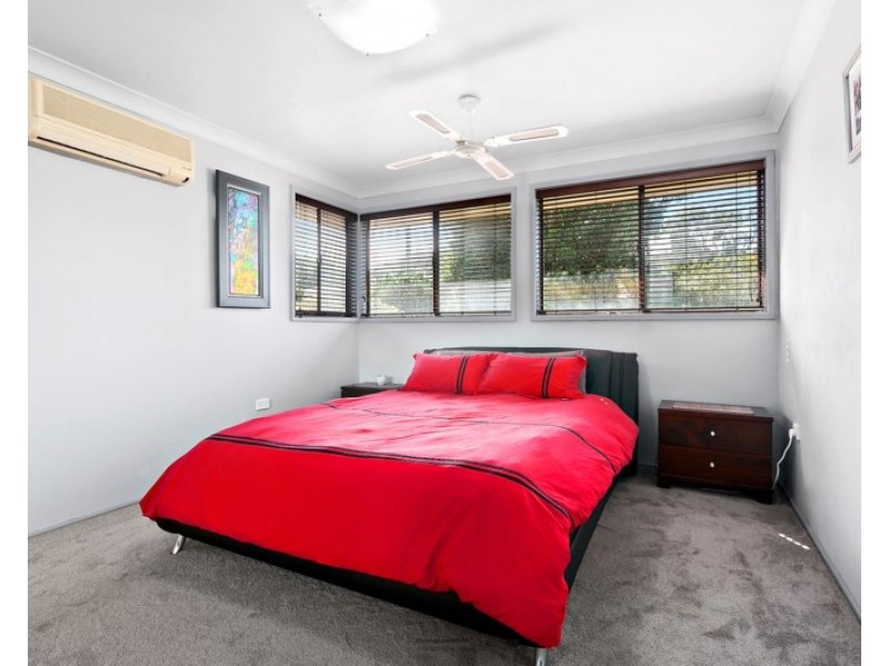 32 Compton Street, Dapto NSW 2530
