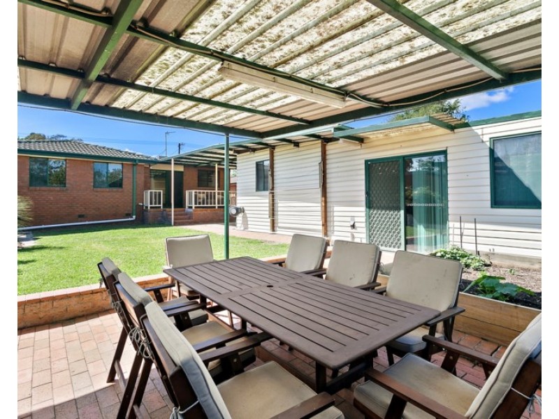 32 Compton Street, Dapto NSW 2530