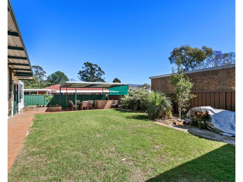 32 Compton Street, Dapto NSW 2530