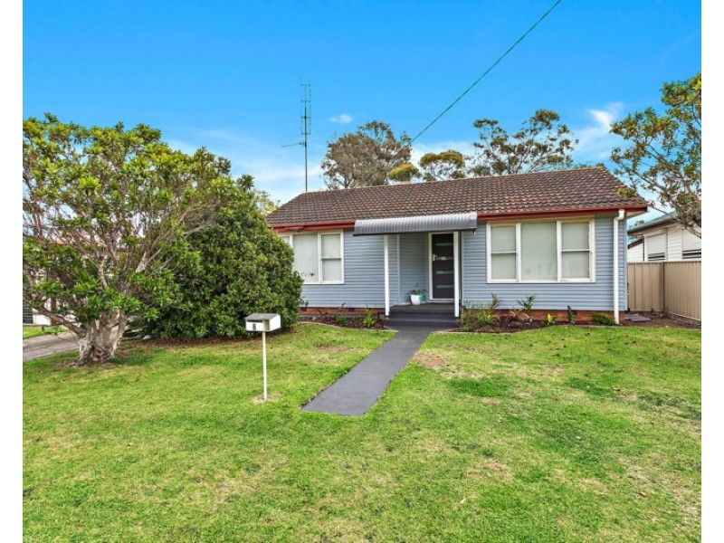 8 Mallee Street, Albion Park Rail NSW 2527
