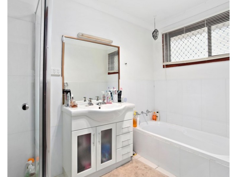 46 Huxley Drive, Horsley NSW 2530