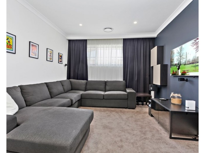 6 Milton Street, Albion Park NSW 2527