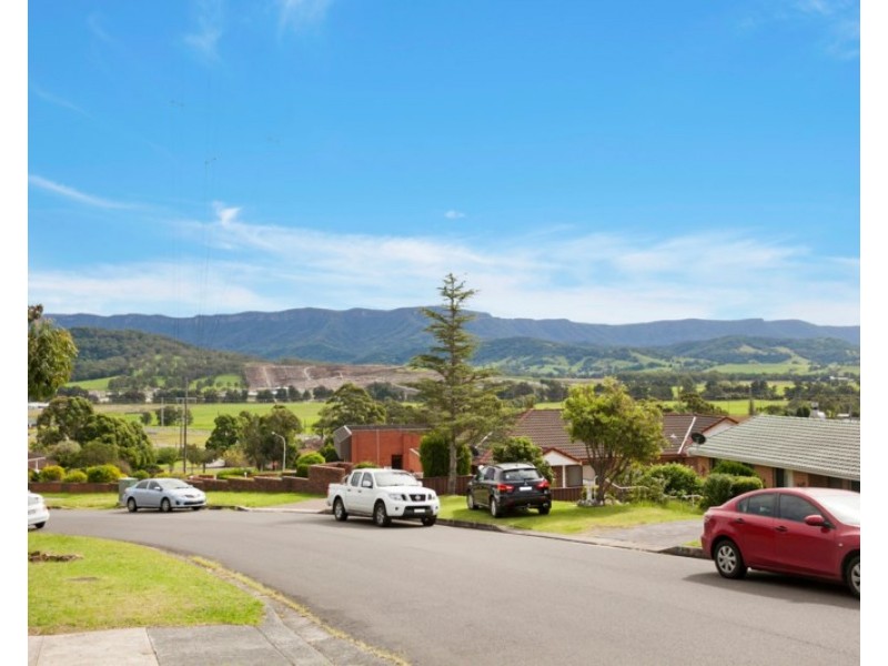 6 Scenic Crescent, Albion Park NSW 2527