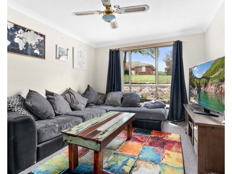 49 Gloucester Circuit, Albion Park NSW 2527